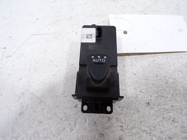 Commande lève-vitre avant droit