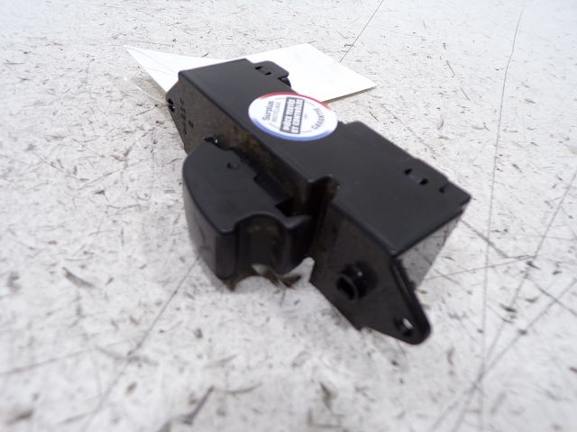 Commande lève-vitre arrière droit