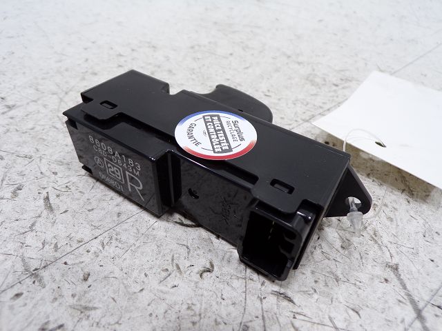 Commande lève-vitre arrière droit