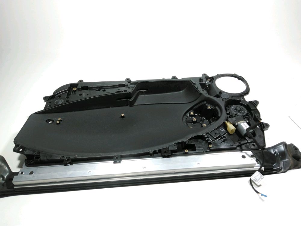 Lève-vitre électrique avant droit