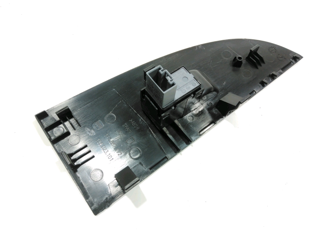 Commande lève-vitre avant droit