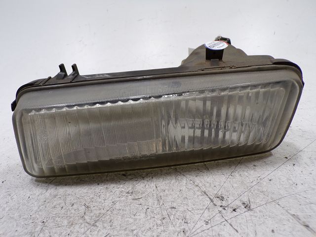 Antibrouillard avant gauche