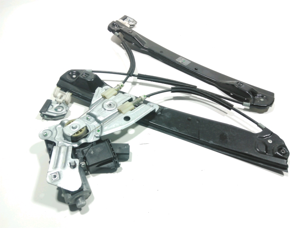 Lève-vitre électrique avant droit