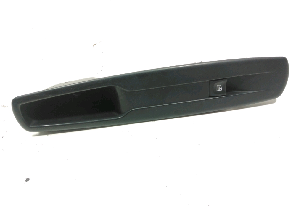 Commande lève-vitre avant droit