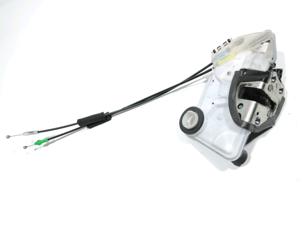 Serrure de porte avant gauche