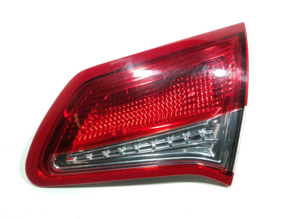 Feu arrière intérieur droit