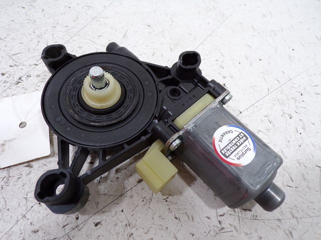 Lève-vitre électrique avant droit