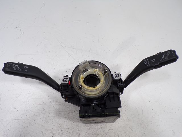 Commande sous-volant