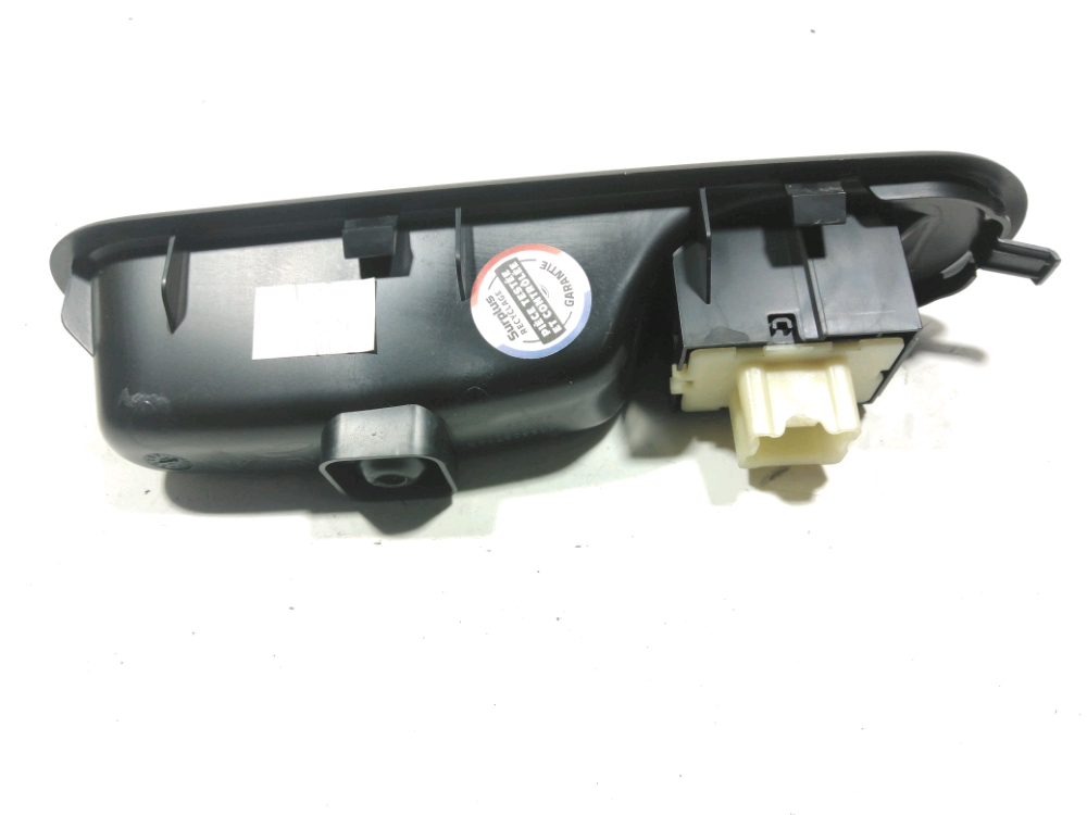 Commande lève-vitre avant droit