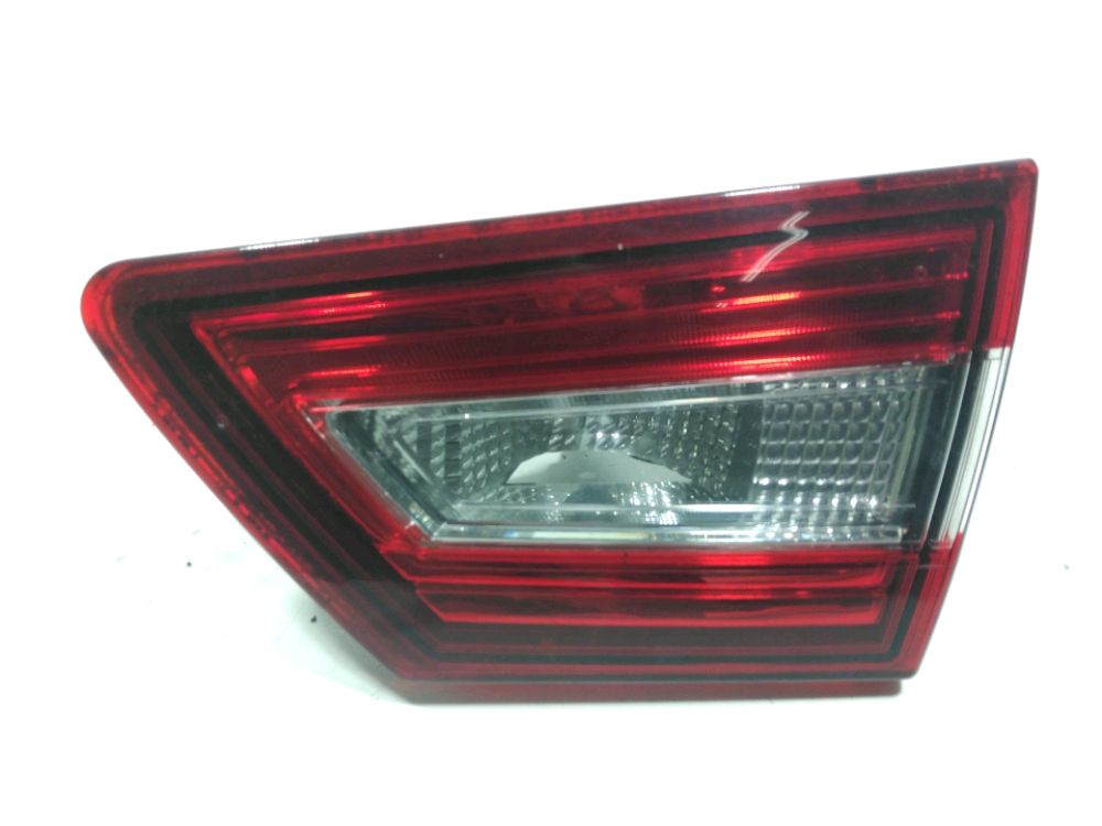 Feu arrière intérieur droit