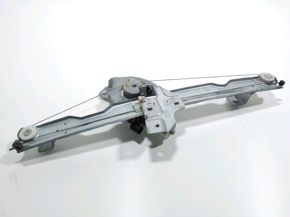 Lève-vitre électrique avant gauche