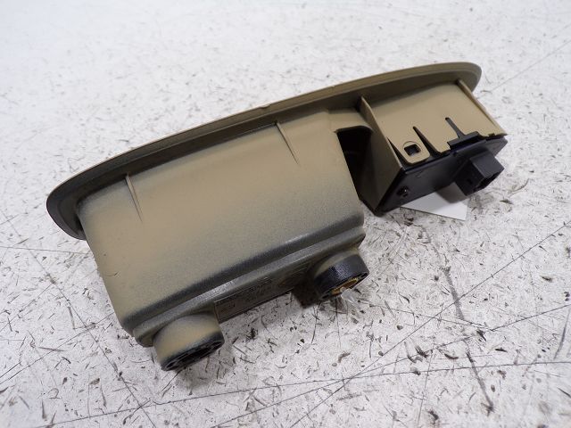 Commande lève-vitre arrière droit