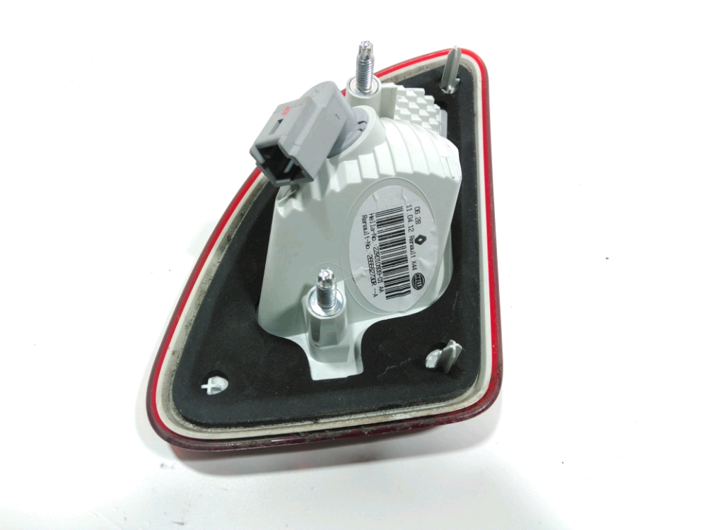 Feu arrière intérieur gauche