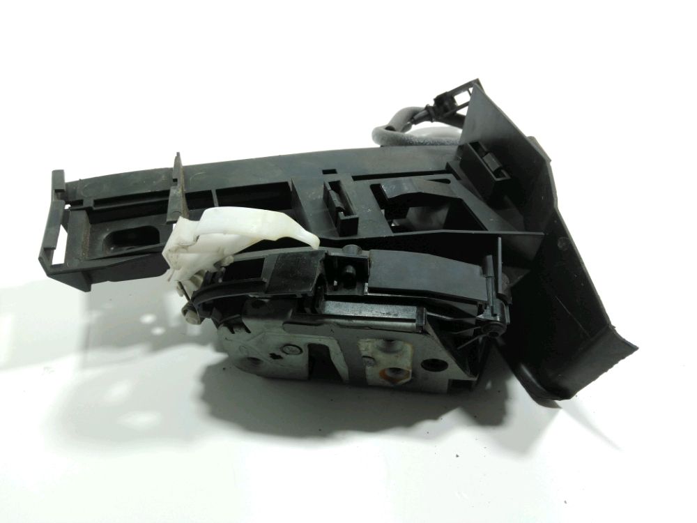 Serrure de porte arrière gauche