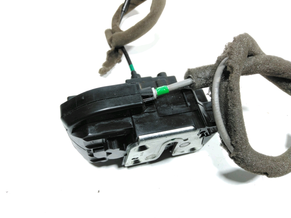 Serrure de porte arrière gauche