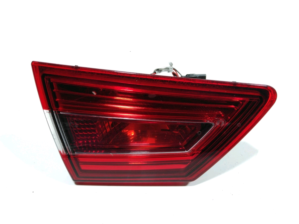 Feu arrière intérieur gauche