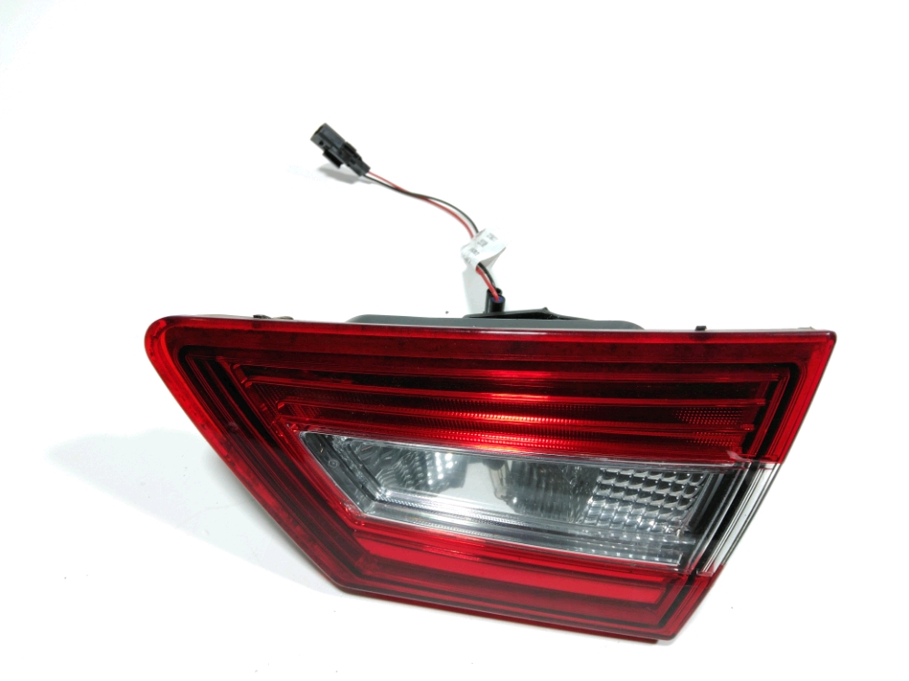 Feu arrière intérieur droit