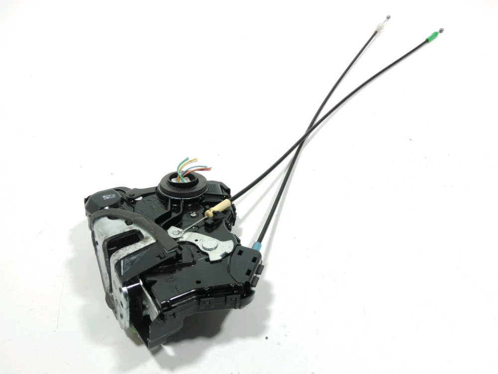 Serrure de porte avant gauche