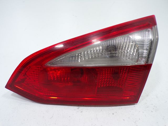 Feu arrière intérieur droit