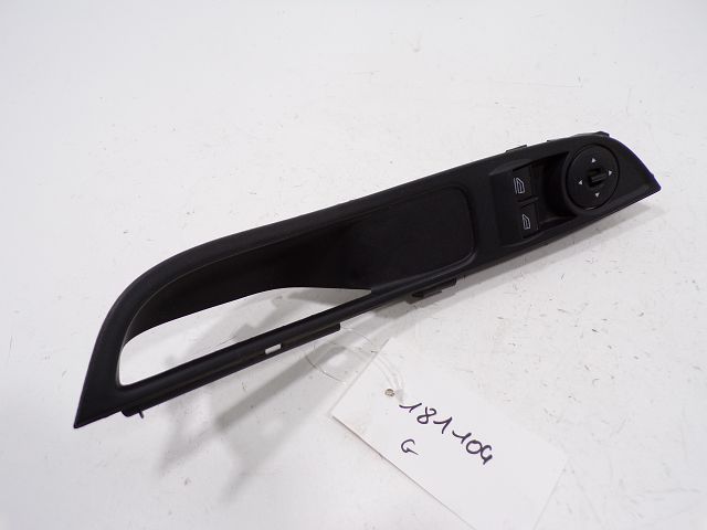 Commande lève-vitre avant gauche