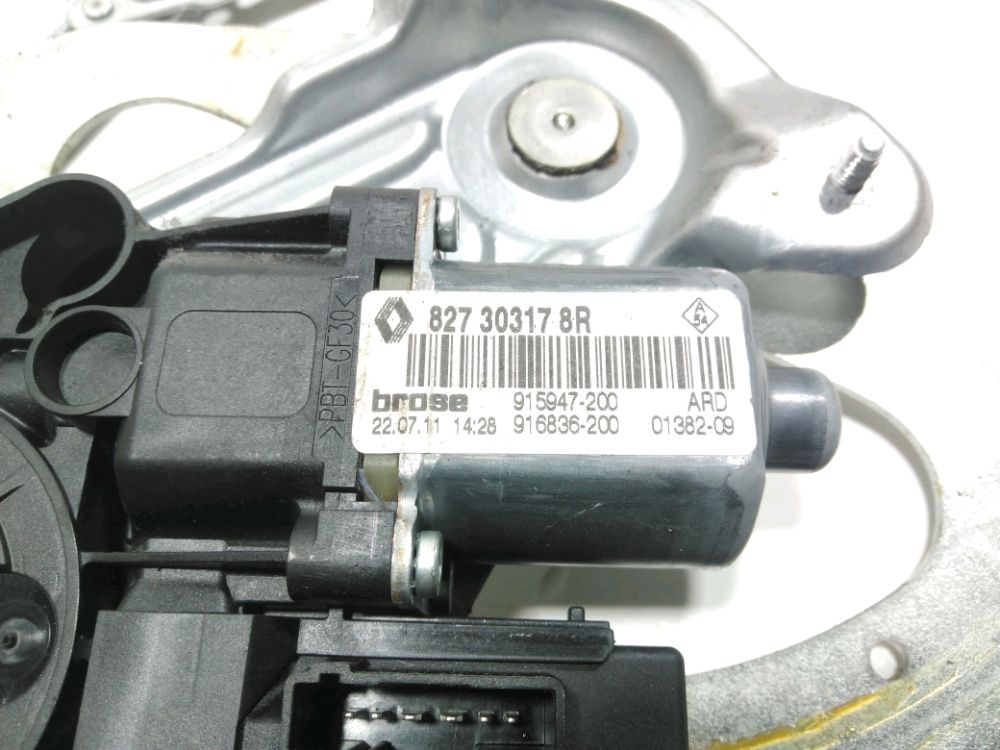 Lève-vitre électrique arrière droit