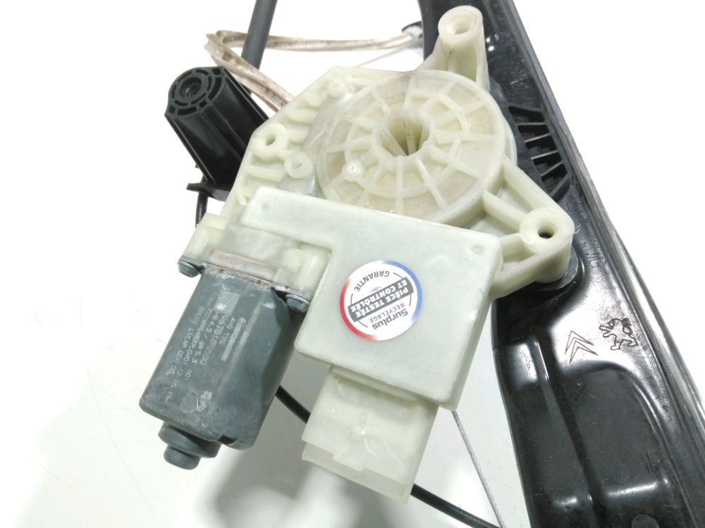 Lève-vitre électrique avant gauche