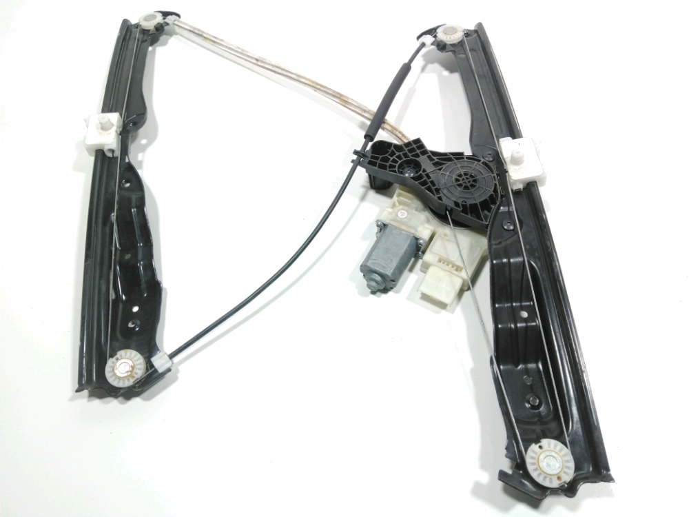 Lève-vitre électrique avant droit