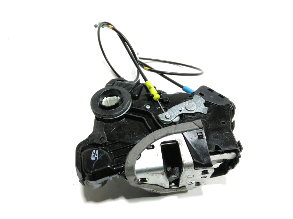 Serrure de porte avant gauche