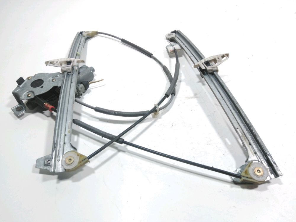 Lève-vitre électrique avant droit