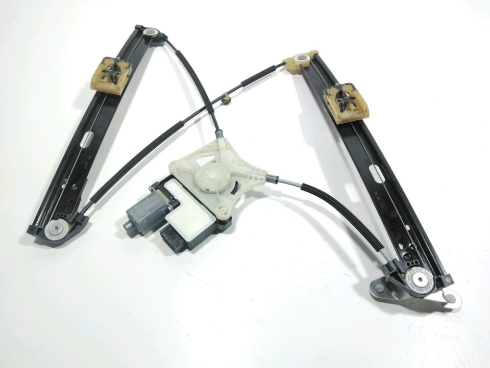 Leve-vitre electrique avant droit