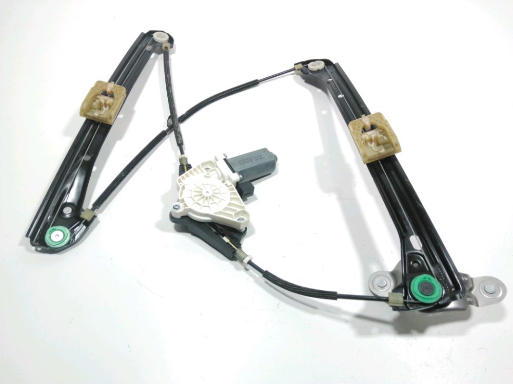 Lève-vitre électrique avant droit