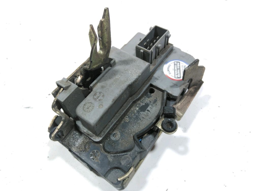 Serrure de porte avant gauche