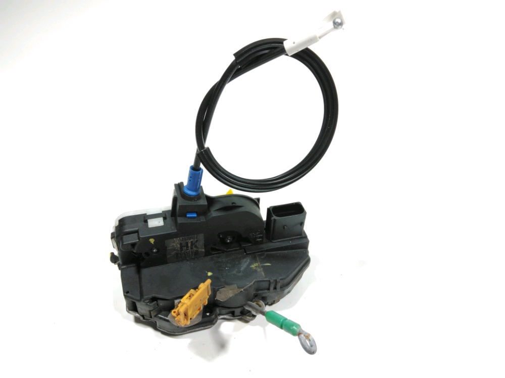 Serrure de porte avant gauche