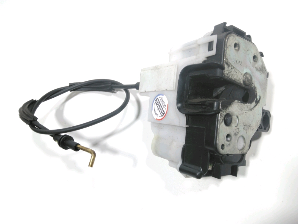 Serrure de porte avant droite