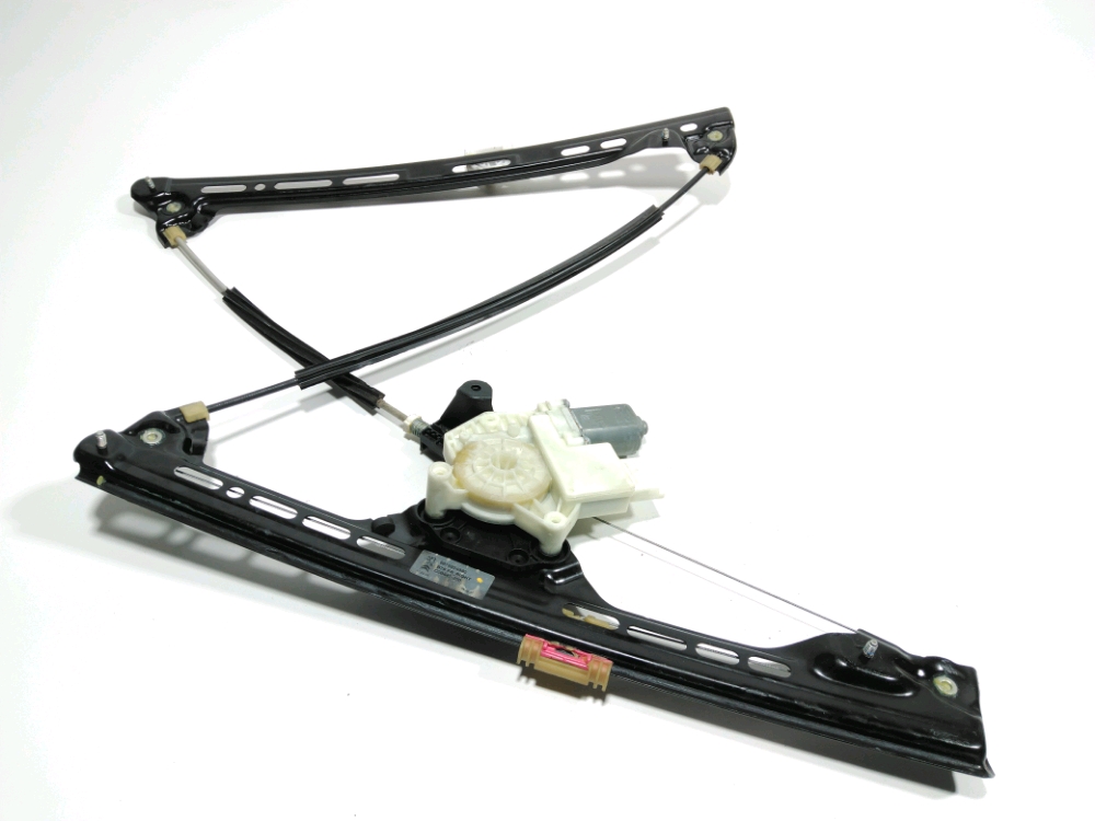 Lève-vitre électrique avant droit