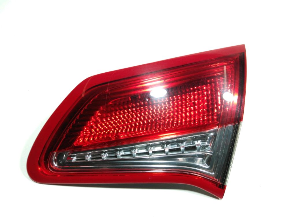 Feu arrière intérieur droit