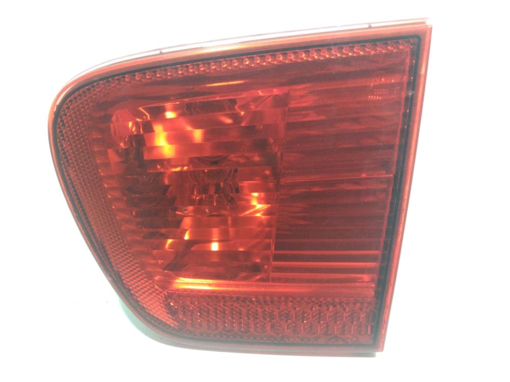 Feu arrière intérieur droit