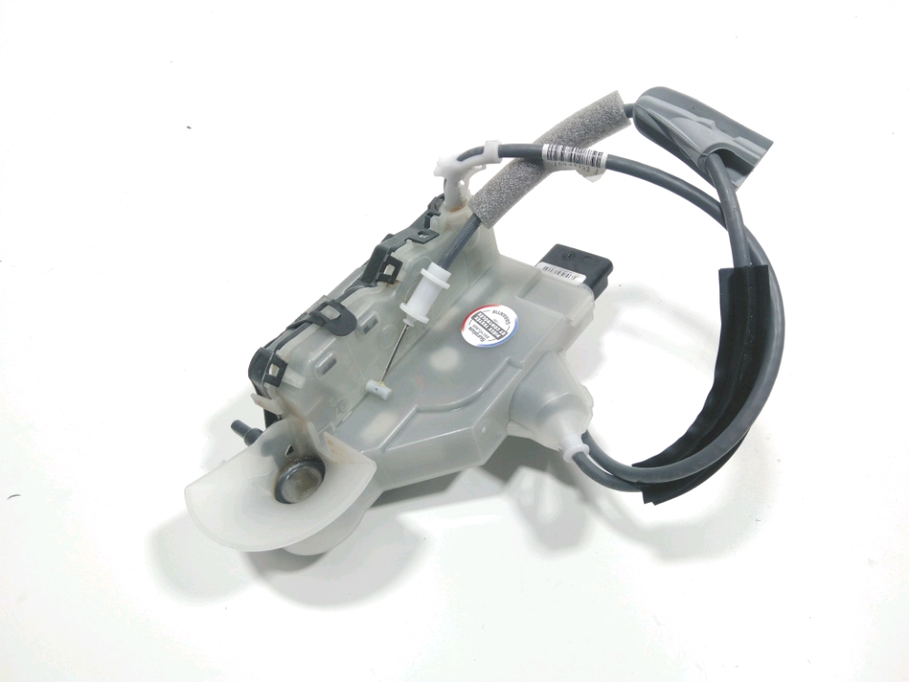 Serrure de porte avant gauche