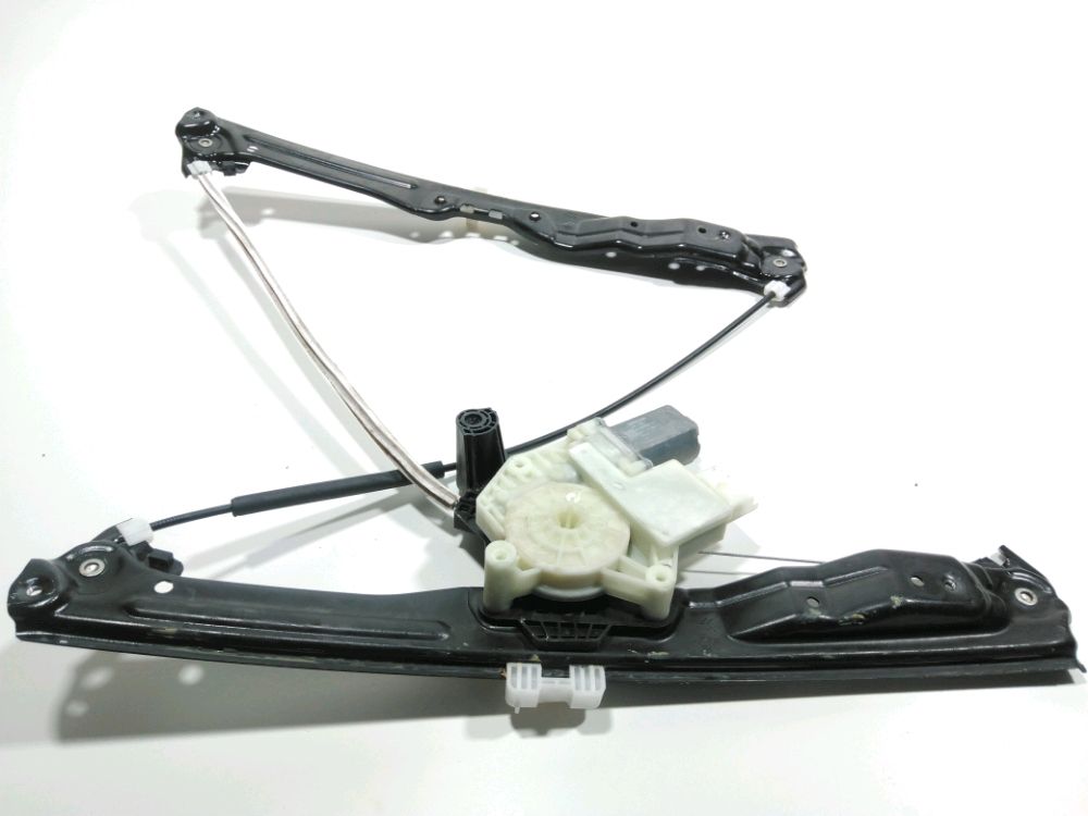 Lève-vitre électrique avant droit