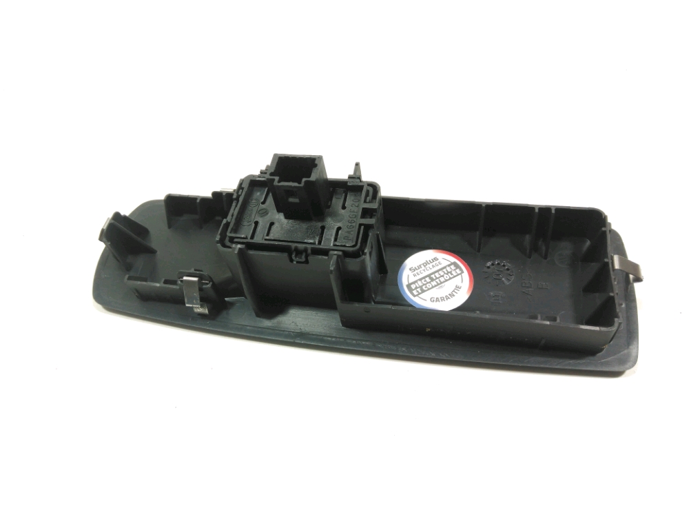 Commande lève-vitre avant droit