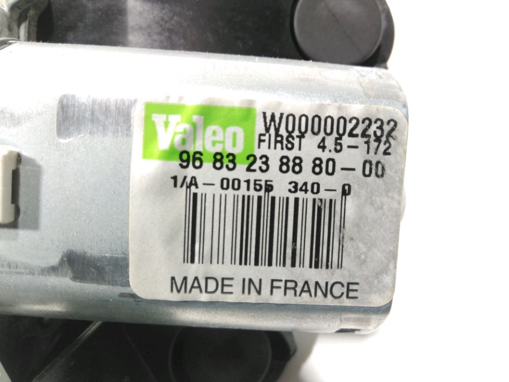 Moteur d'essuie glace arrière