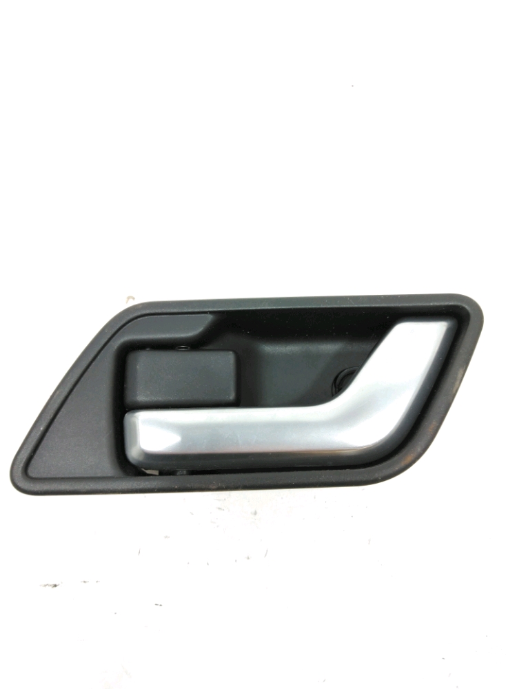 Poignee interieure porte arriere gauche