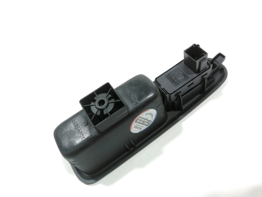 Commande lève-vitre arrière gauche