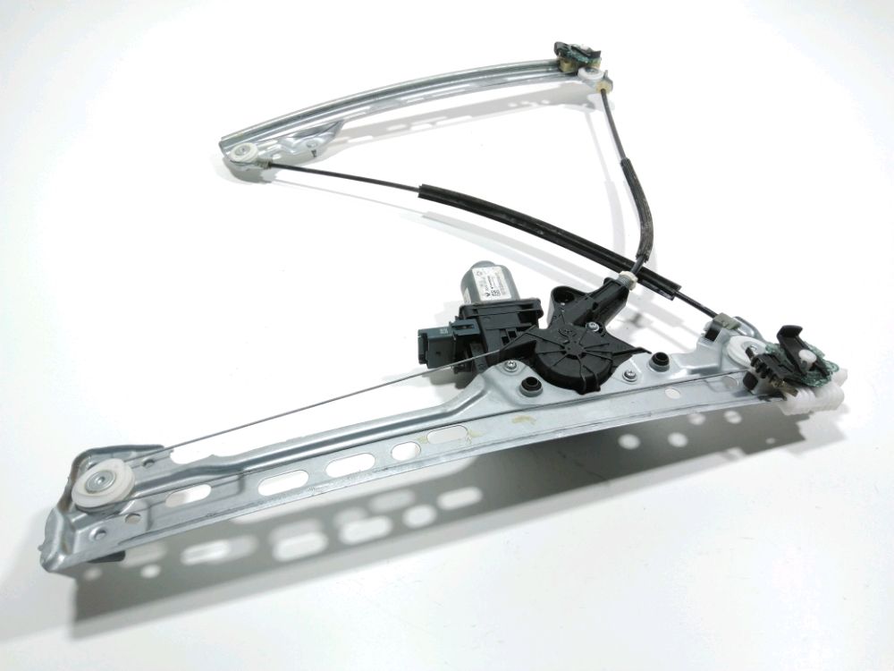 Lève-vitre électrique avant droit