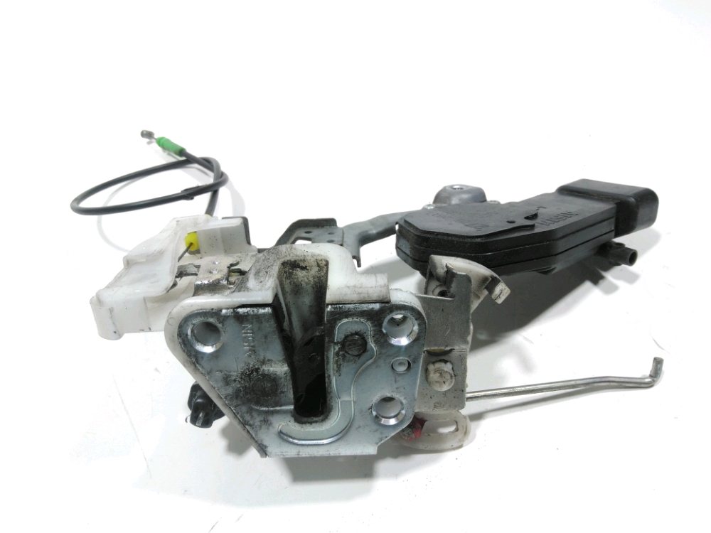 Serrure de porte avant gauche