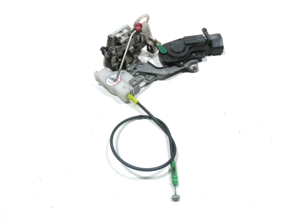 Serrure de porte avant gauche