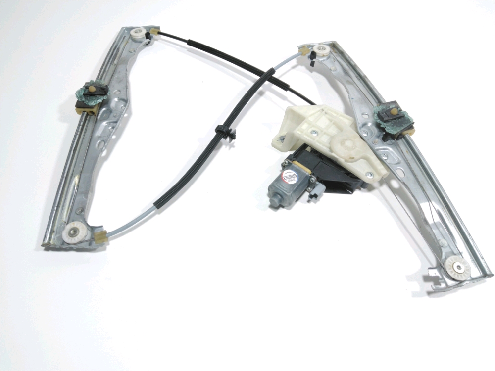 Lève-vitre électrique avant droit