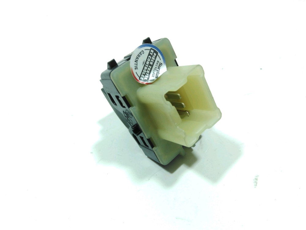 Commande lève-vitre avant droit