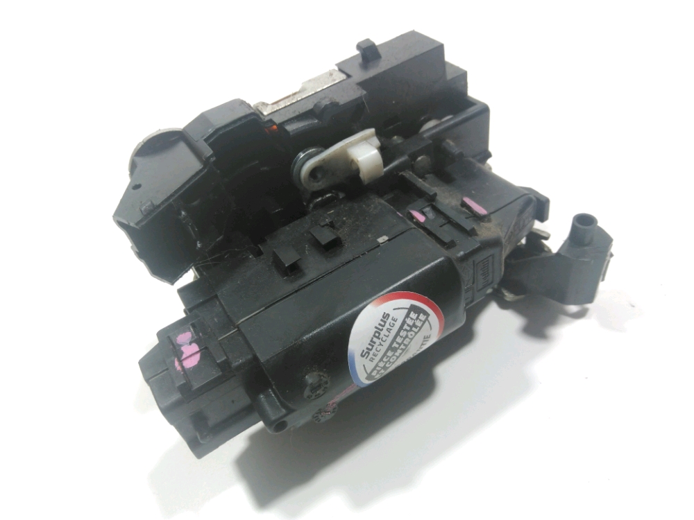 Serrure de porte avant droite