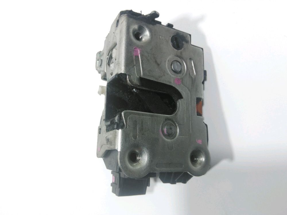 Serrure de porte arrière droite